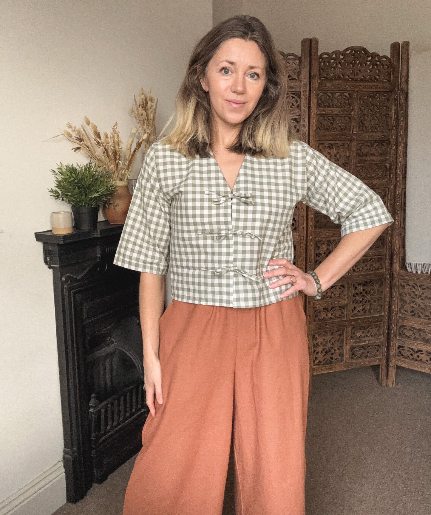 The Eden Blouse in Sage Gingham Size 8-10-12