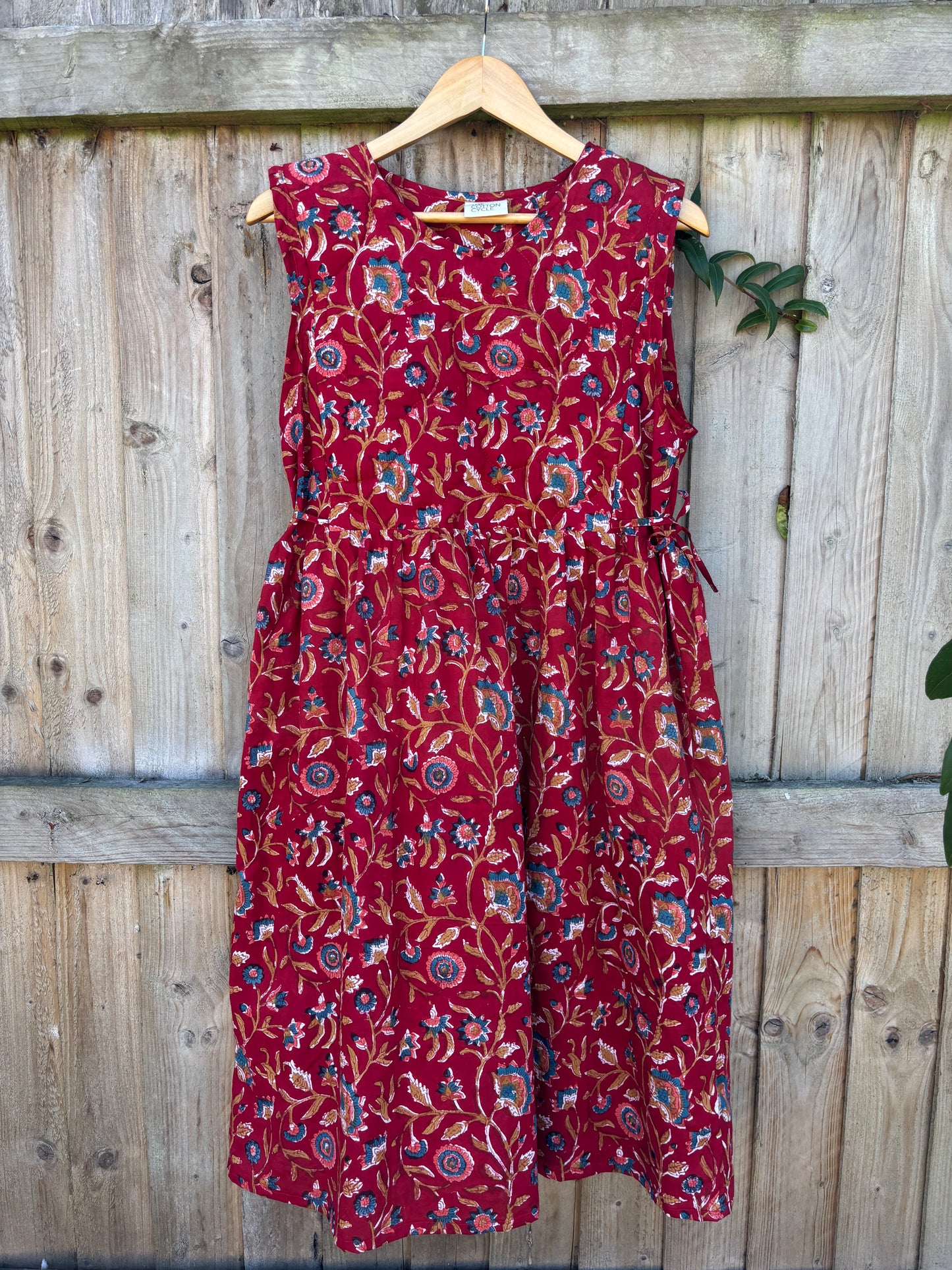 Red floral blockprint cotton dress size 12-14