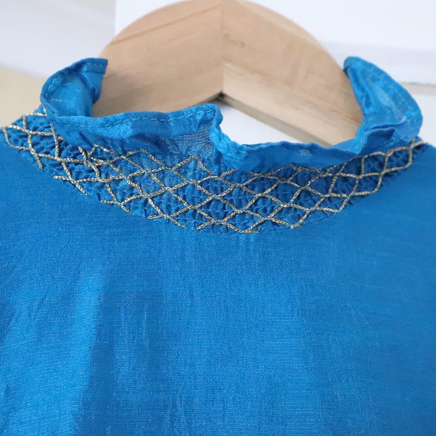 Vintage 70s Turquoise and Gold Party Maxi Dress. Long Sleeve. Collared. Size 14.