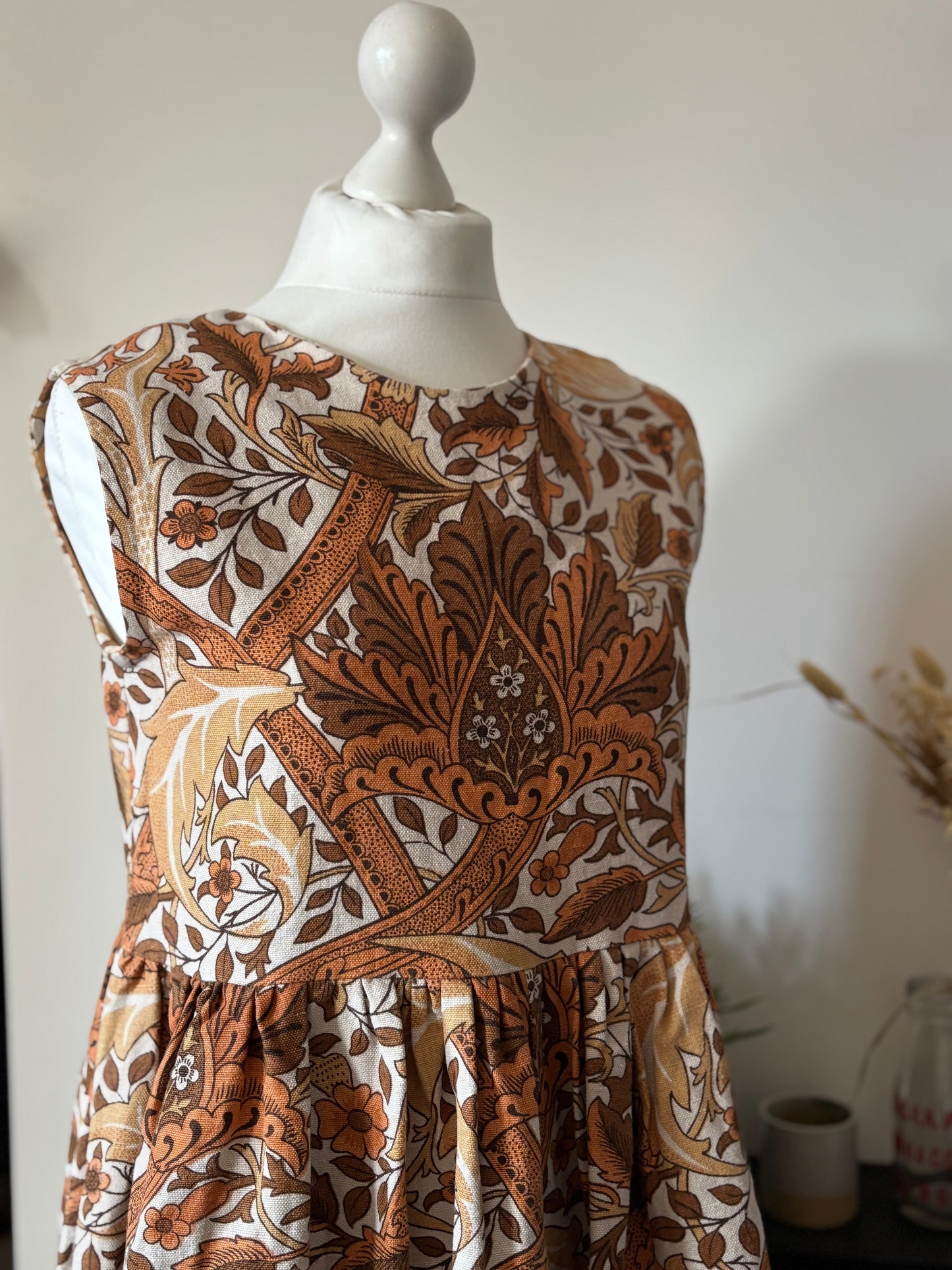 William Morris Golden Lily Sleeveless Dress Size 10