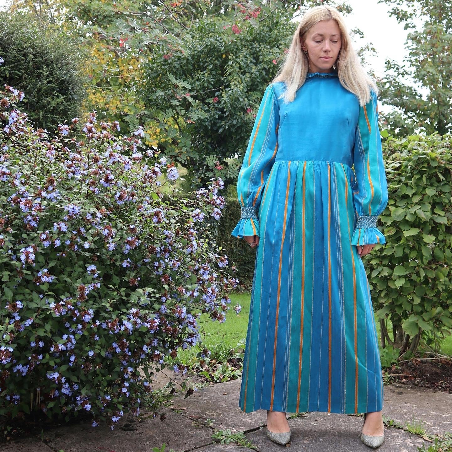 Vintage 70s Turquoise and Gold Party Maxi Dress. Long Sleeve. Collared. Size 14.