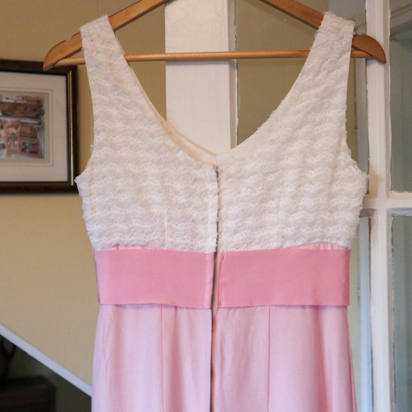 Vintage 1970s dress in pink and white. Vintage maxi. Pencil. Wiggle Dress. Size 8.