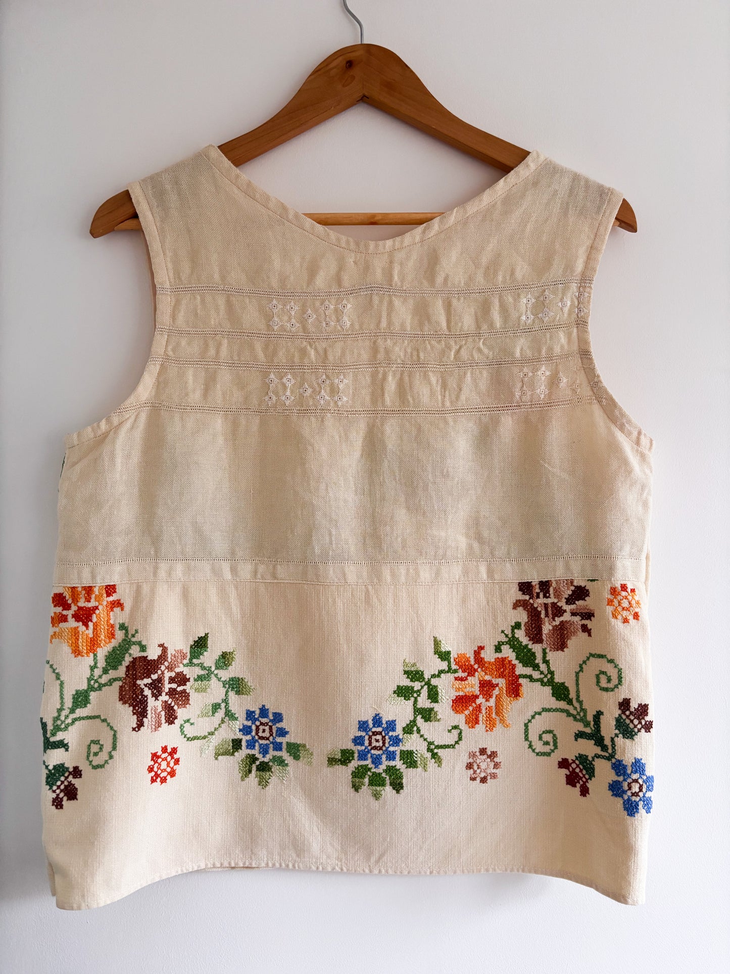 Tablecloth tunic top size 12