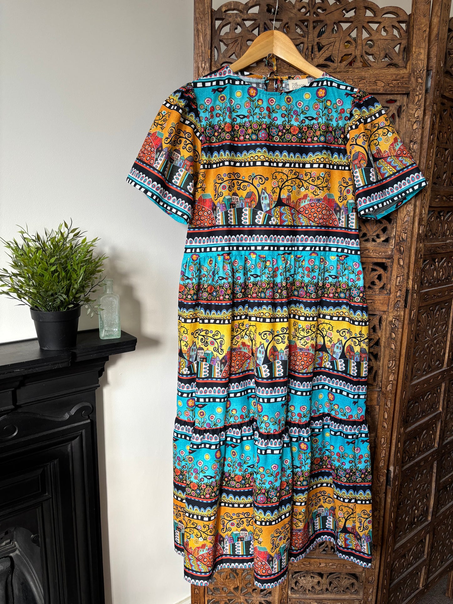 The Joy Dress in folk print. Size 6-20