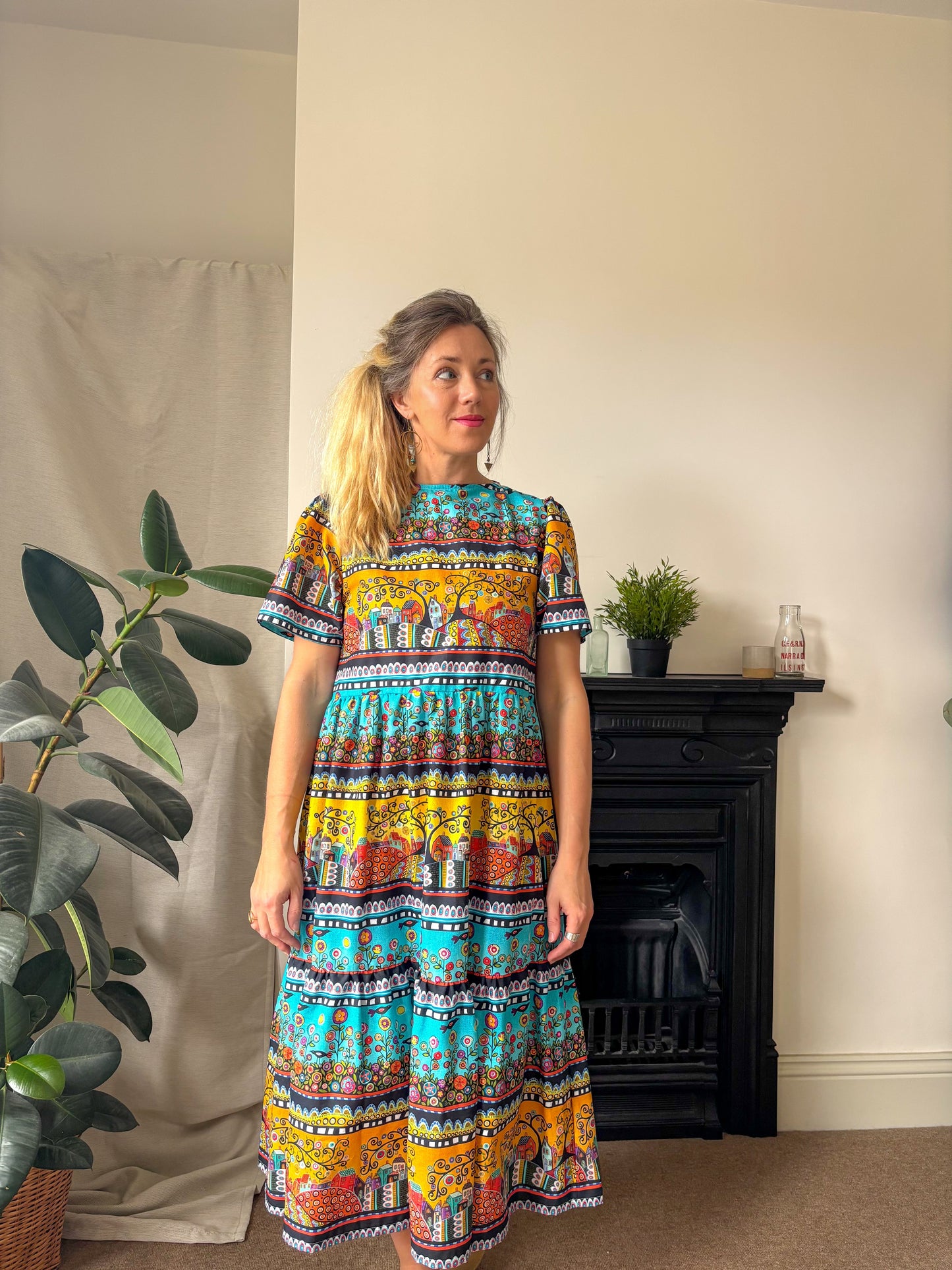 The Joy Dress in folk print. Size 6-20