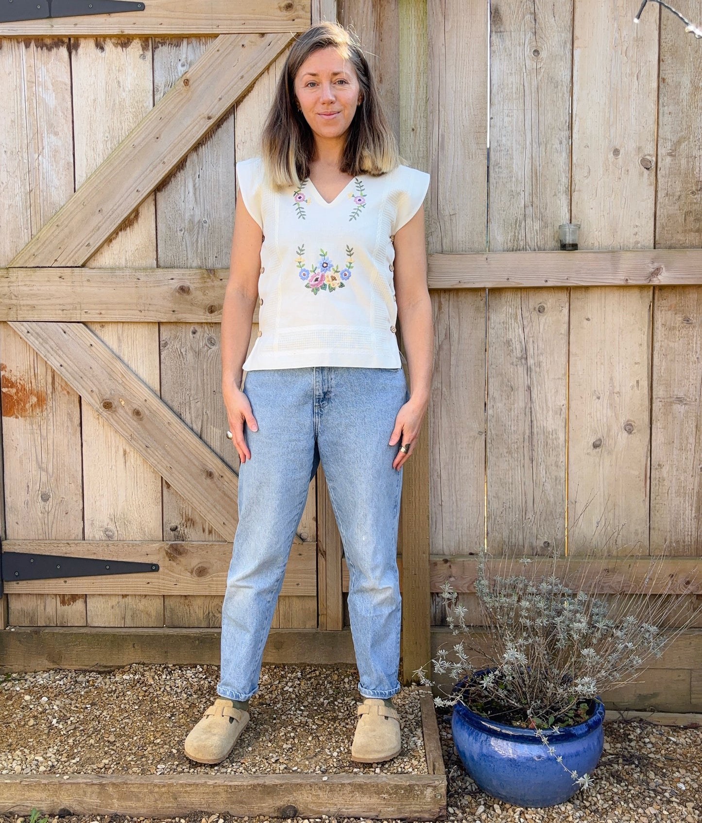 Pale lemon embroidered tablecloth tunic top 8-10