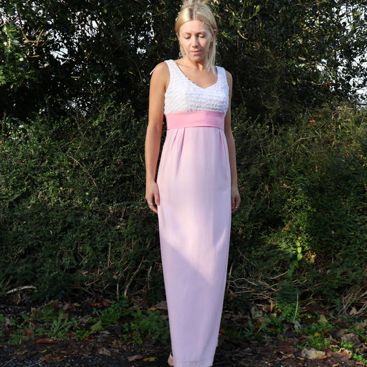 Vintage 1970s dress in pink and white. Vintage maxi. Pencil. Wiggle Dress. Size 8.