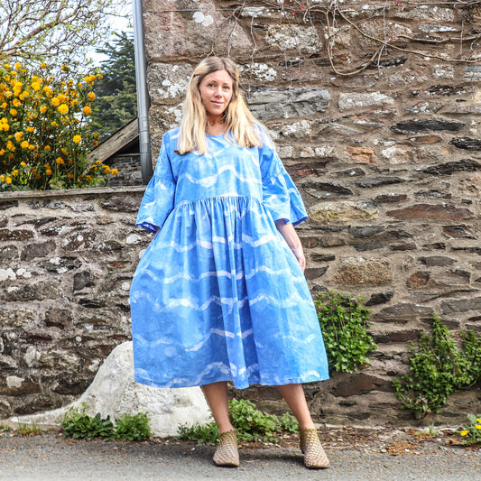 The Wave Dress in Sea Blue Size XL (Size 18-20)