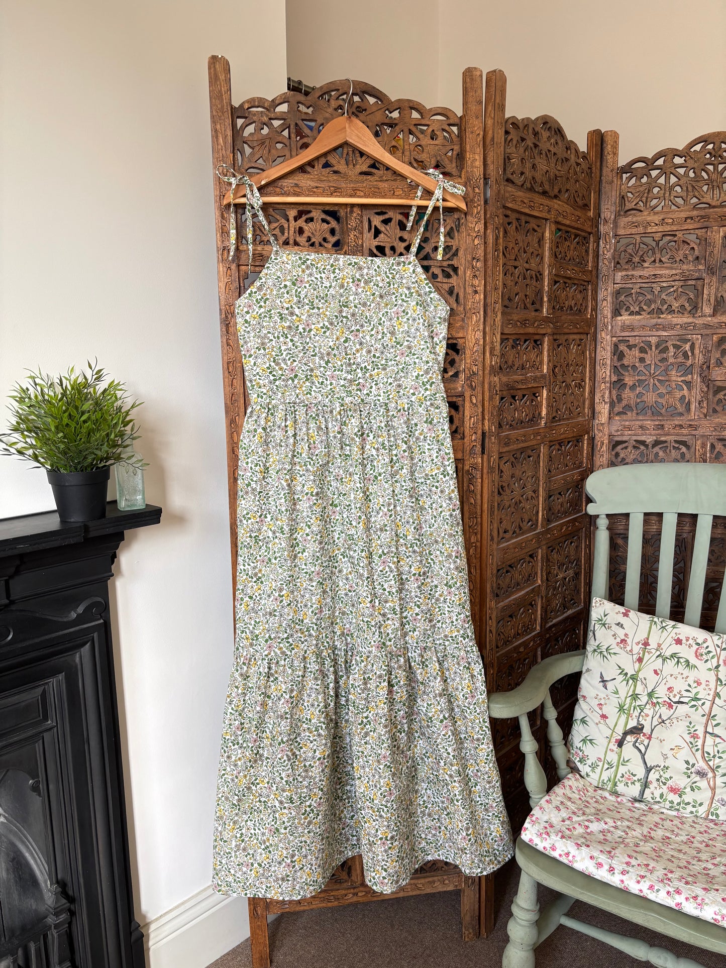 The Eden Dress In Ditsy. Sizes 6-20