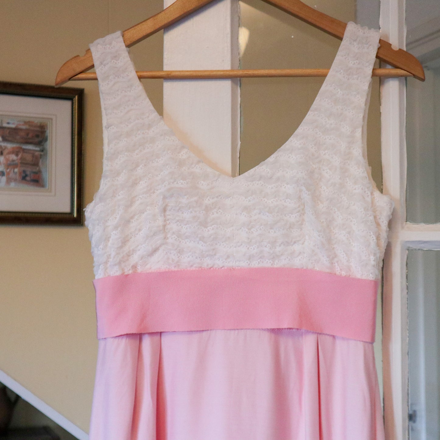 Vintage 1970s dress in pink and white. Vintage maxi. Pencil. Wiggle Dress. Size 8.