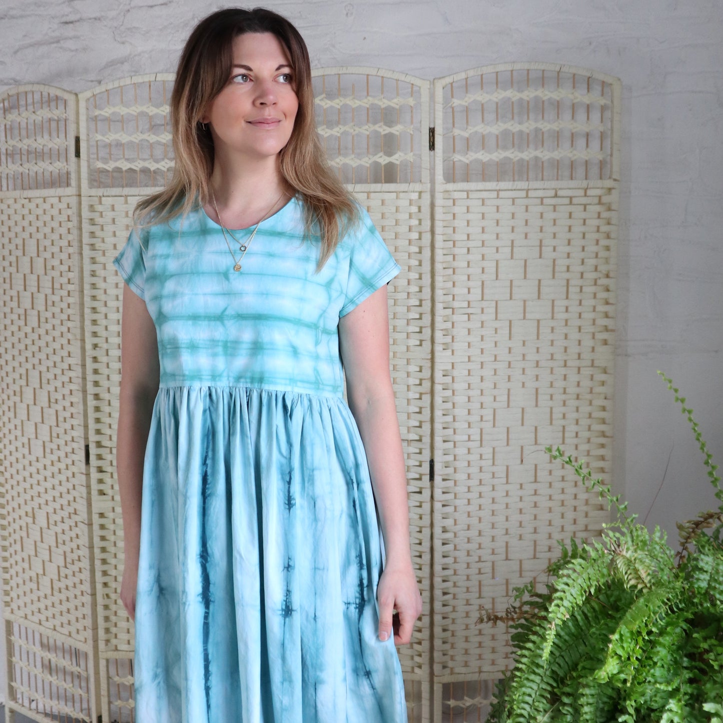 The Willow Dress In Sea Green Size Small (8-12)