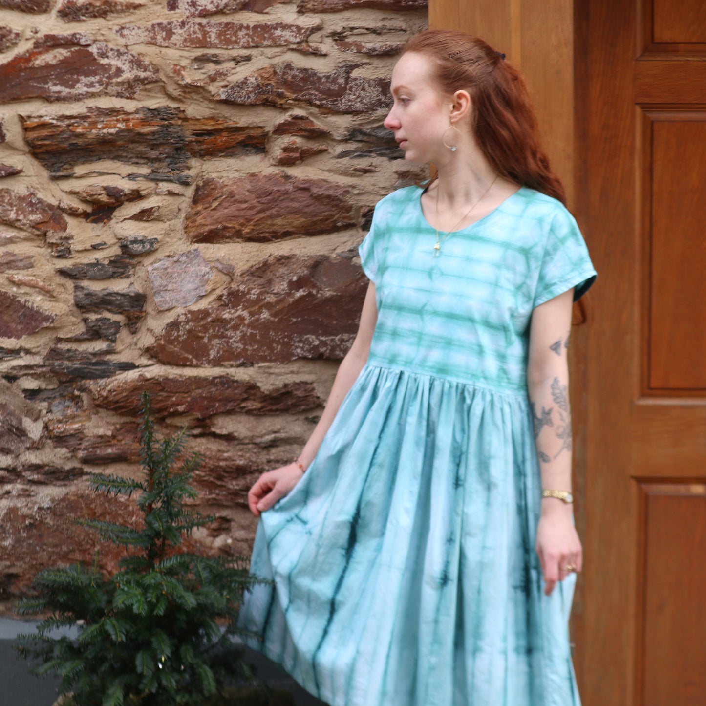 The Willow Dress In Sea Green Size Small (8-12)